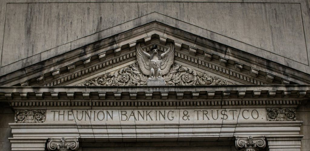 Qu&rsquo;est-ce que FNZ Apsys Core Banking System ?